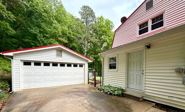120 Latonia Drive NE, Dalton, GA 30721