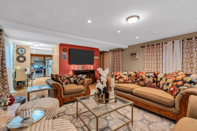 39 Oceanview Avenue, Keansburg, NJ 07734