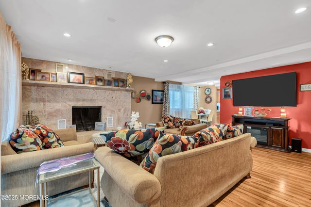 39 Oceanview Avenue, Keansburg, NJ 07734