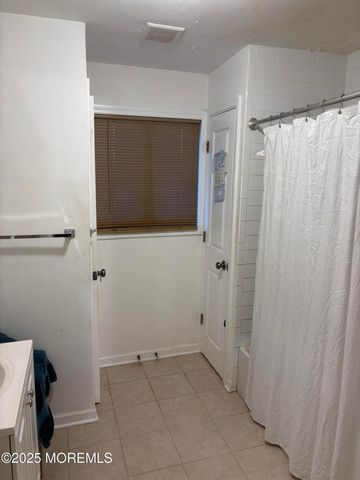 39 Oceanview Avenue, Keansburg, NJ 07734