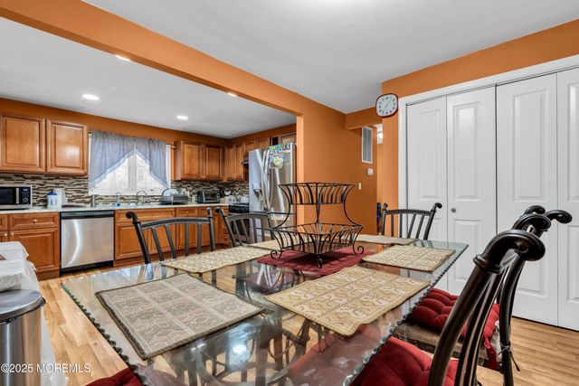 39 Oceanview Avenue, Keansburg, NJ 07734