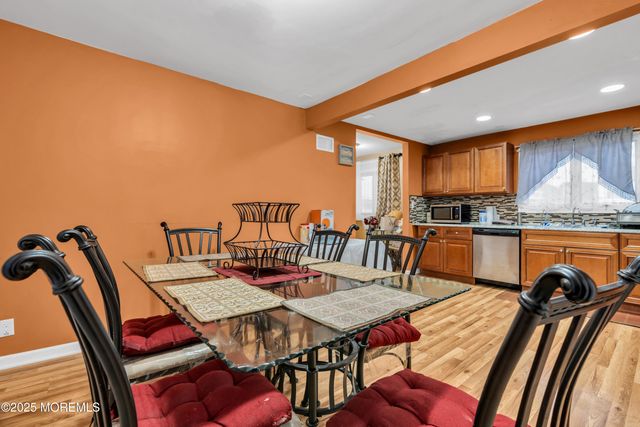 39 Oceanview Avenue, Keansburg, NJ 07734