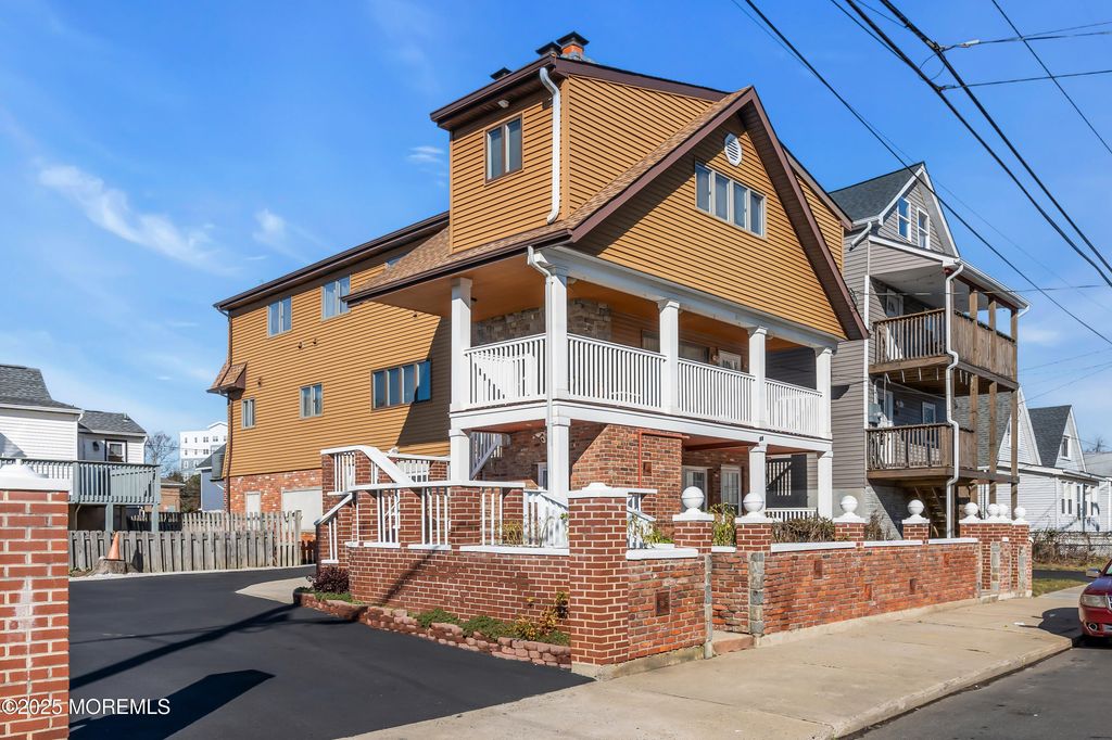 39 Oceanview Avenue, Keansburg, NJ 07734