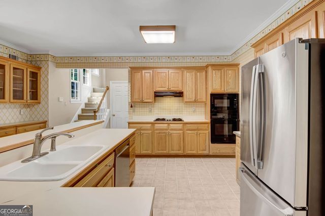 2010 Milfield Circle, Snellville, GA 30078