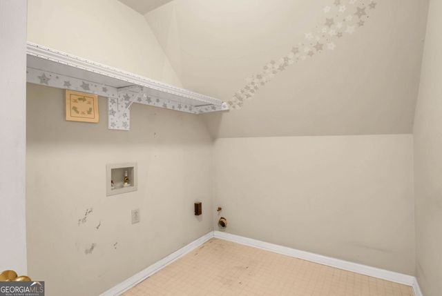 2010 Milfield Circle, Snellville, GA 30078