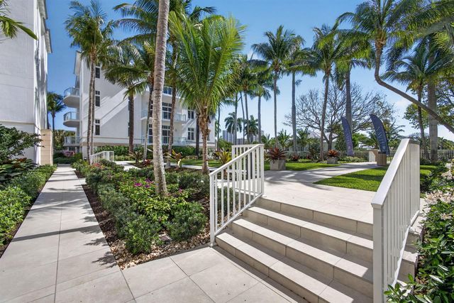 182 Lake Drive 5-301, Palm Beach Shores, FL 33404