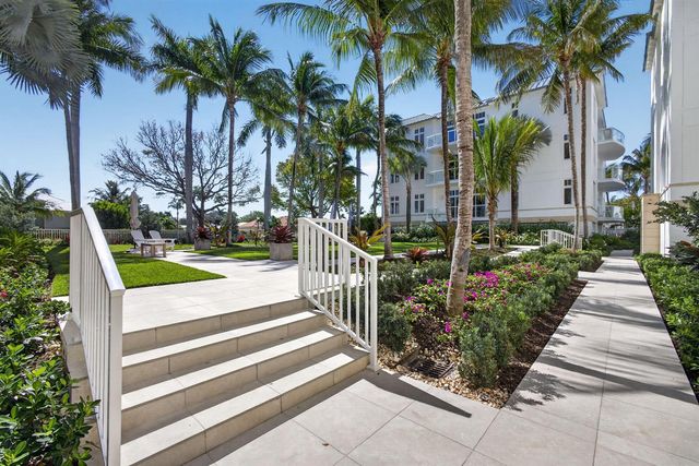 182 Lake Drive 5-301, Palm Beach Shores, FL 33404