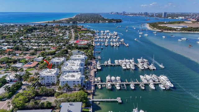 182 Lake Drive 5-301, Palm Beach Shores, FL 33404