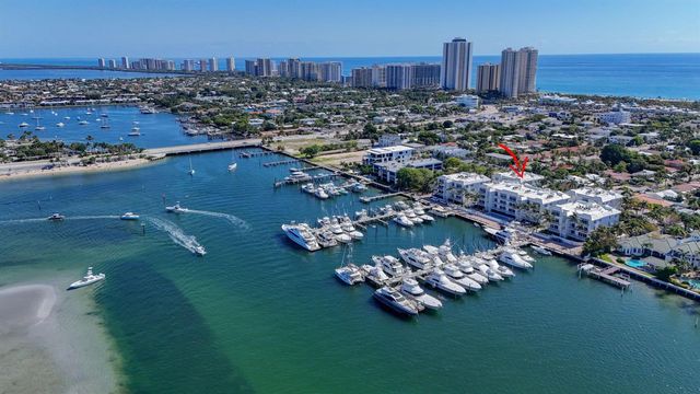 182 Lake Drive 5-301, Palm Beach Shores, FL 33404