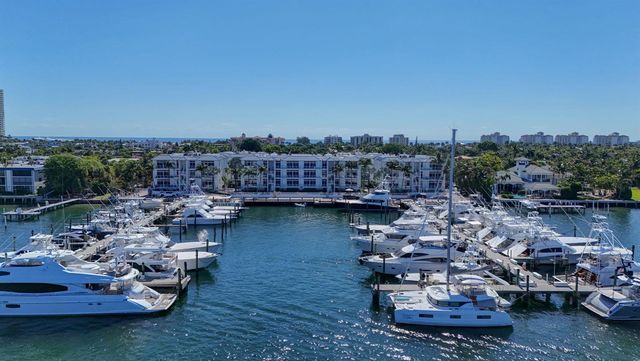 182 Lake Drive 5-301, Palm Beach Shores, FL 33404