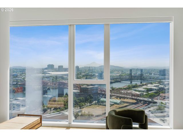 1075 Nw NORTHRUP St 2217, Portland, OR 97209