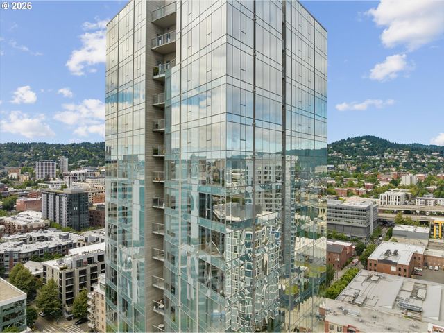 1075 Nw NORTHRUP St 2217, Portland, OR 97209