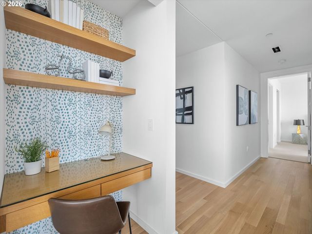 1075 Nw NORTHRUP St 2217, Portland, OR 97209