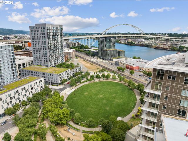1075 Nw NORTHRUP St 2217, Portland, OR 97209
