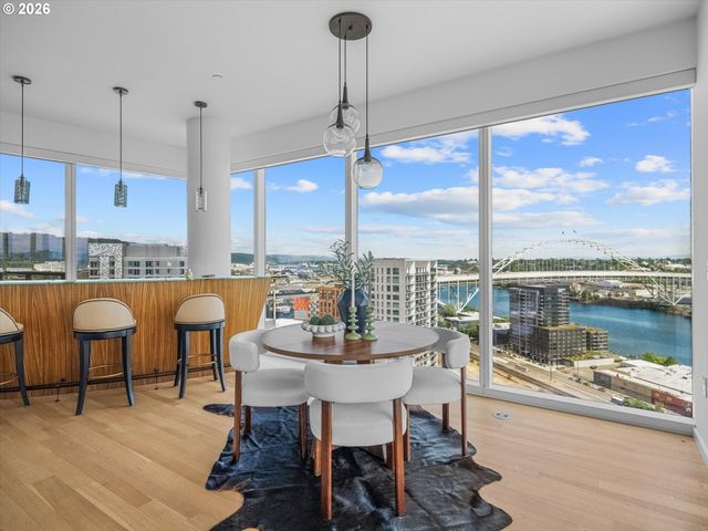 1075 Nw NORTHRUP St 2217, Portland, OR 97209