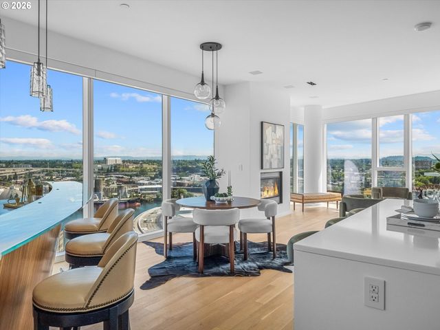 1075 Nw NORTHRUP St 2217, Portland, OR 97209