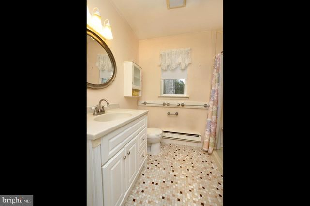 90 HUNTINGTON DR, Southampton, NJ 08088