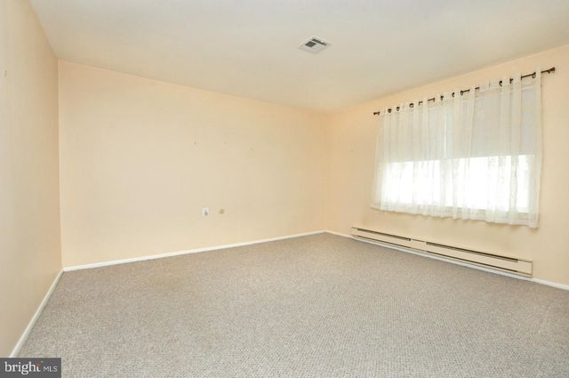 90 HUNTINGTON DR, Southampton, NJ 08088