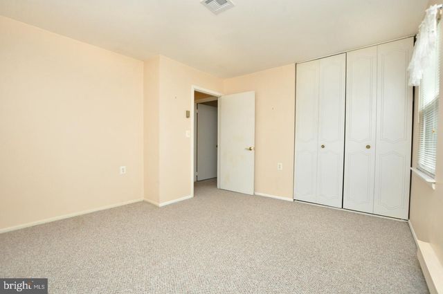 90 HUNTINGTON DR, Southampton, NJ 08088