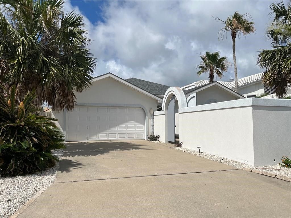 13557 Bullion Ct, Corpus Christi, TX 78418