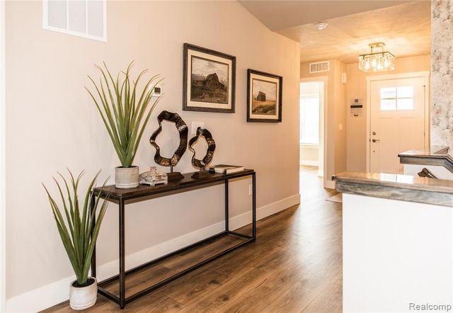 104 Cottonwood Court Court, Litchfield, MI 49252