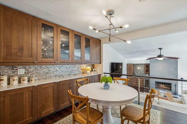 6124 Summer Creek Circle, Dallas, TX 75231