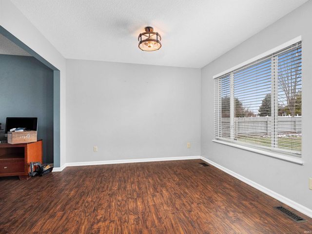 10406 Unita Drive, Fort Wayne, IN 46804