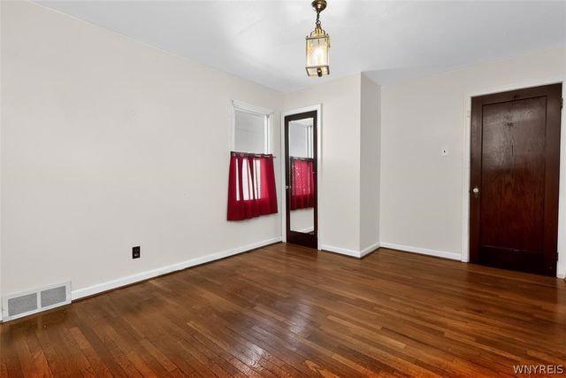 420 25th Street, Niagara Falls, NY 14303