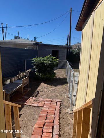 615 N CEBADA Street, El Paso, TX 79903
