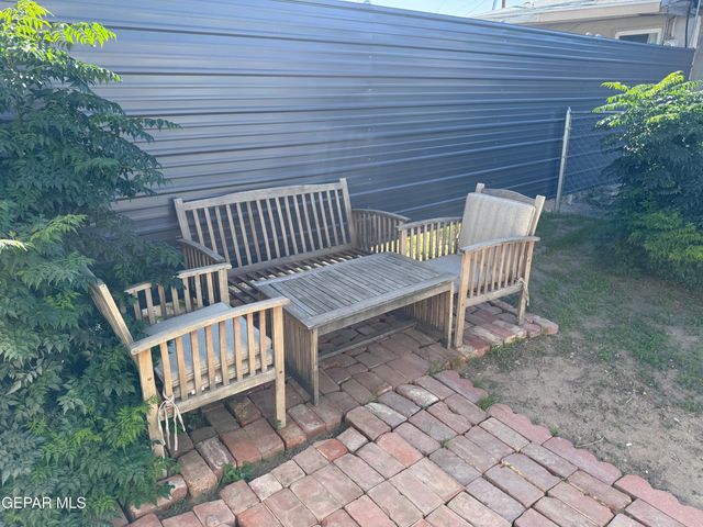 615 N CEBADA Street, El Paso, TX 79903