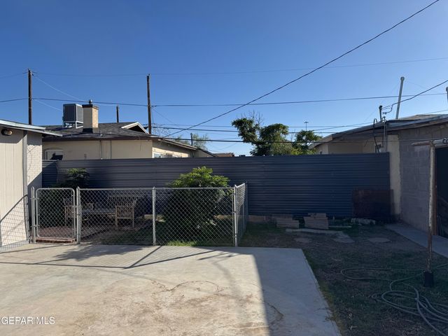 615 N CEBADA Street, El Paso, TX 79903