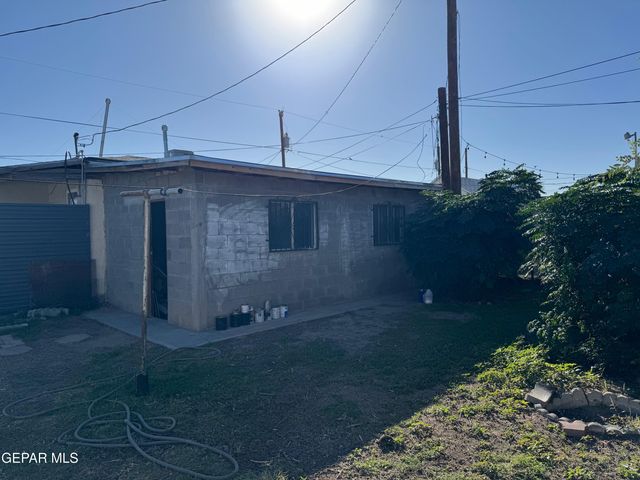 615 N CEBADA Street, El Paso, TX 79903