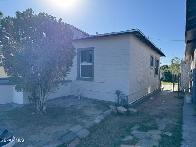 615 N CEBADA Street, El Paso, TX 79903