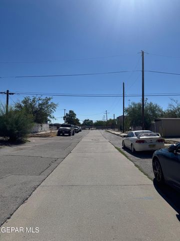 615 N CEBADA Street, El Paso, TX 79903