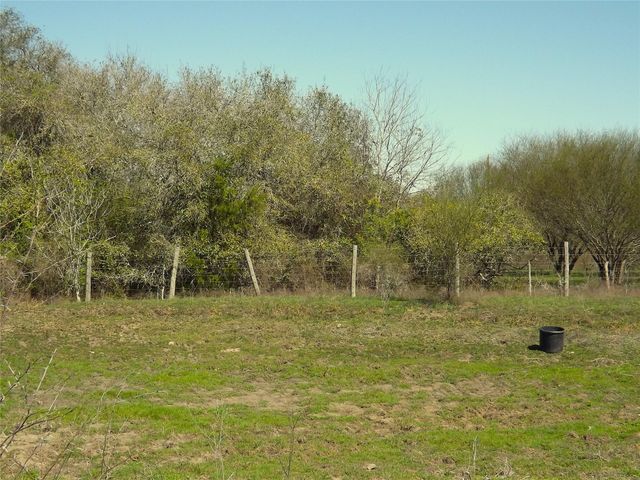 1649 County Road 209, Weimar, TX 78962