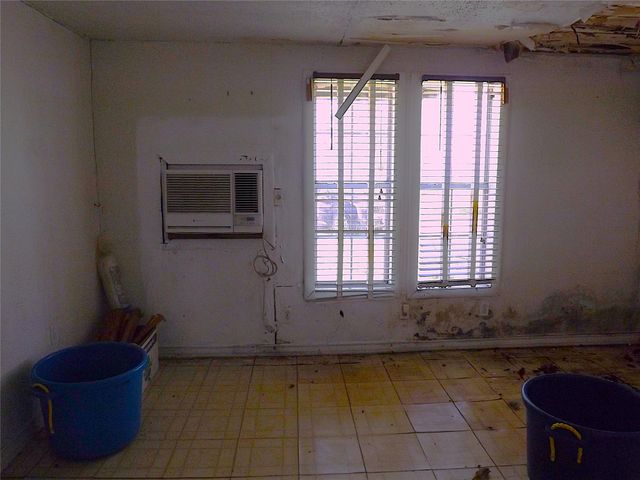 1649 County Road 209, Weimar, TX 78962