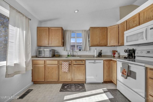 112 Ave De La Bleu De Clair, Sparks, NV 89434