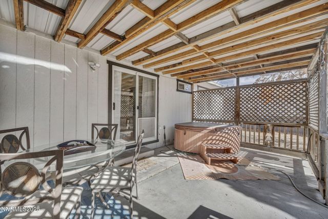 112 Ave De La Bleu De Clair, Sparks, NV 89434