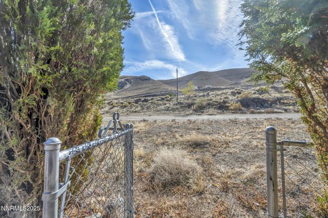 112 Ave De La Bleu De Clair, Sparks, NV 89434