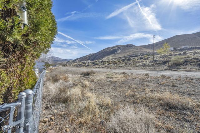 112 Ave De La Bleu De Clair, Sparks, NV 89434