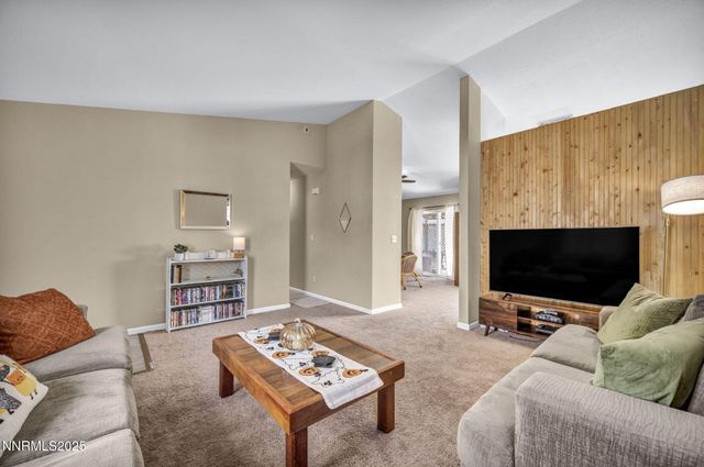 112 Ave De La Bleu De Clair, Sparks, NV 89434