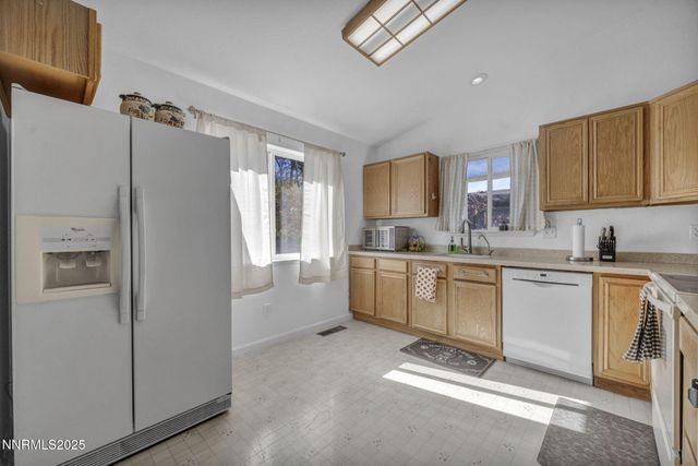 112 Ave De La Bleu De Clair, Sparks, NV 89434