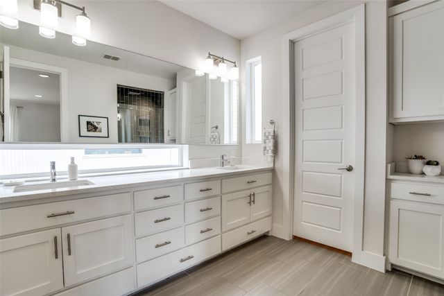 2452 Thatcher Drive, Dallas, TX 75206