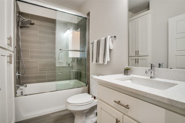 2452 Thatcher Drive, Dallas, TX 75206