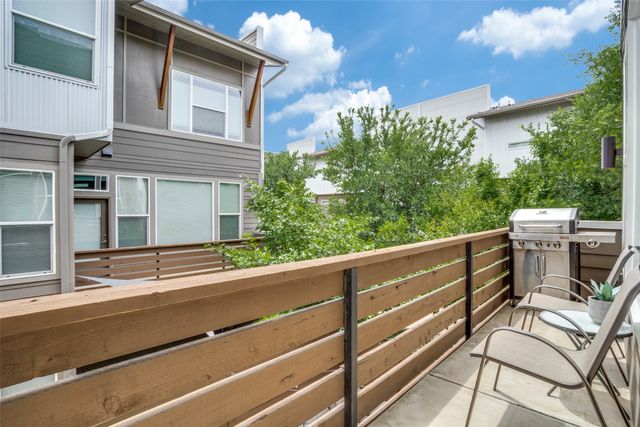 2452 Thatcher Drive, Dallas, TX 75206