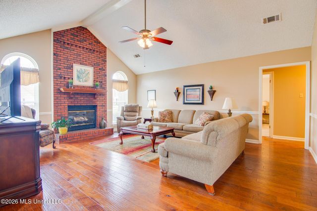 1950 Pecan Grove Drive, Southaven, MS 38671