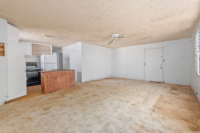 84-856 Lahaina Street A, Waianae, HI 96792