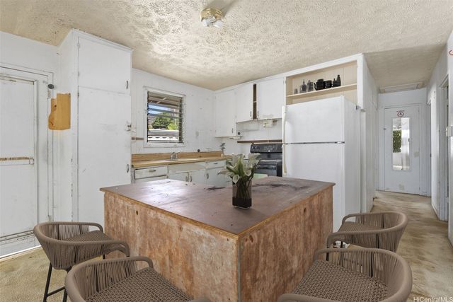 84-856 Lahaina Street A, Waianae, HI 96792