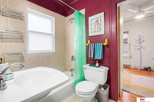 978 S 50 Street, Omaha, NE 68106