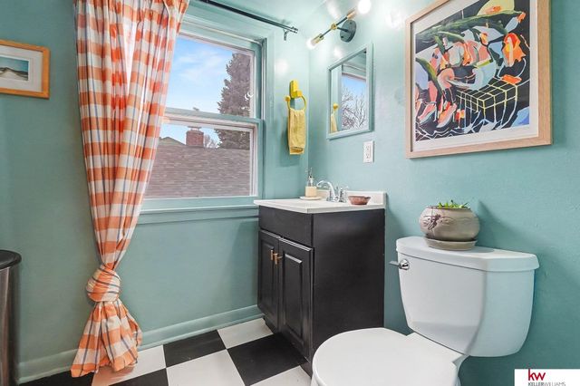 978 S 50 Street, Omaha, NE 68106